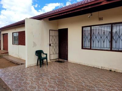 House For Sale in Mogwase Unit 5, Mogwase