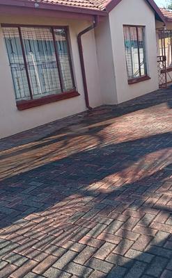 House For Sale in Boitekong, Boitekong