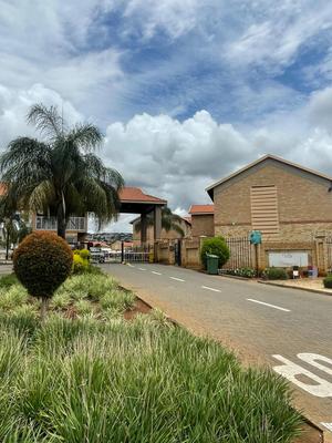 Apartment / Flat For Rent in Waterval, Rustenburg